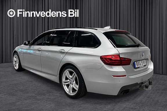 BMW 520d 2 of 5