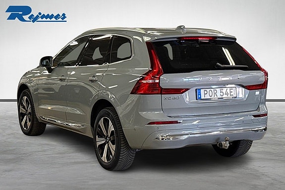 Volvo XC60 3 of 5