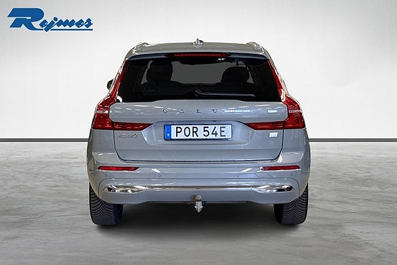 Volvo XC60 4 of 5