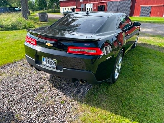 Chevrolet Camaro 3 of 5