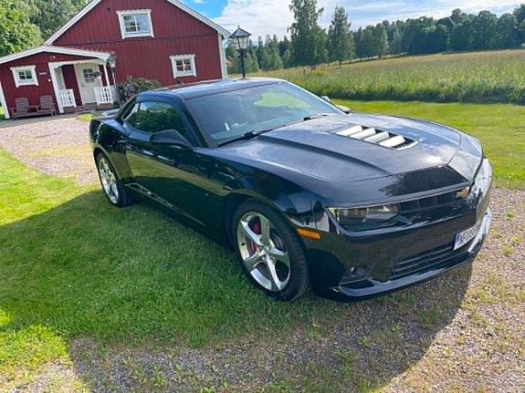 Chevrolet Camaro 2 of 5