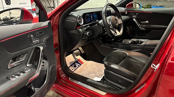 Mercedes-Benz A250 e 4 of 4