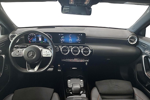 Mercedes-Benz A250 e 8 of 13