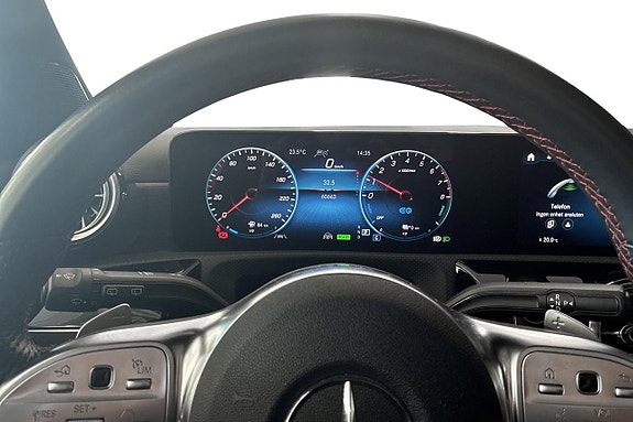 Mercedes-Benz A250 e 5 of 13