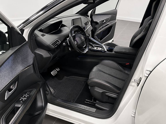 Peugeot 3008 6 of 11