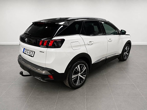 Peugeot 3008 3 of 5
