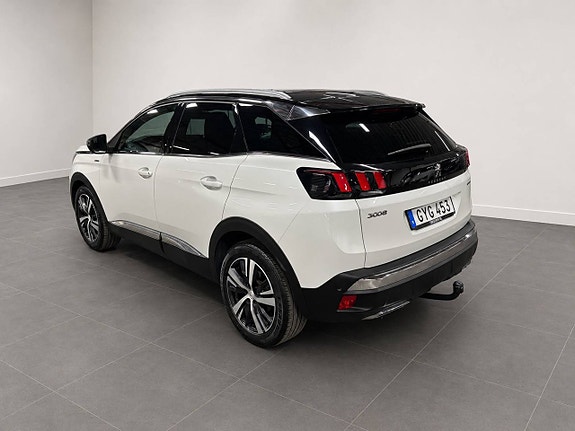 Peugeot 3008 4 of 5