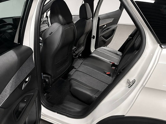 Peugeot 3008 8 of 11