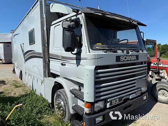 Hästlastbil Scania R93ML 4X2 9 of 27