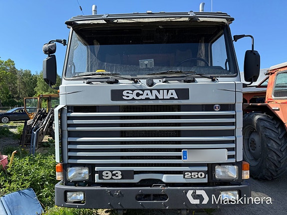 Hästlastbil Scania R93ML 4X2 10 of 27