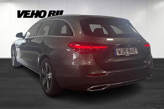 Mercedes-Benz C300 e 4 of 5
