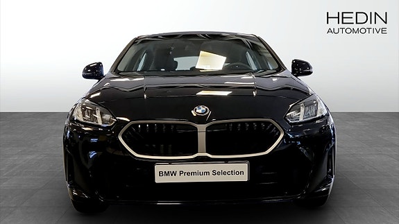 BMW 120 8 of 12