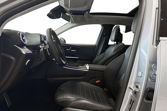 Mercedes-Benz GLC300 e 8 of 16