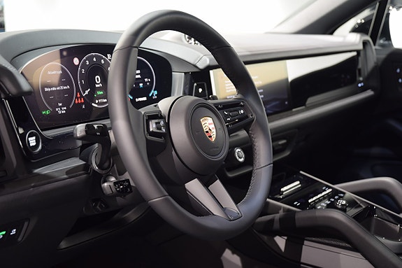 Porsche Cayenne Coupe 5 of 5