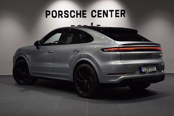 Porsche Cayenne Coupe 3 of 5