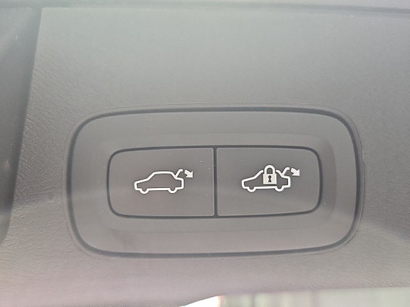 Volvo XC60 14 of 23