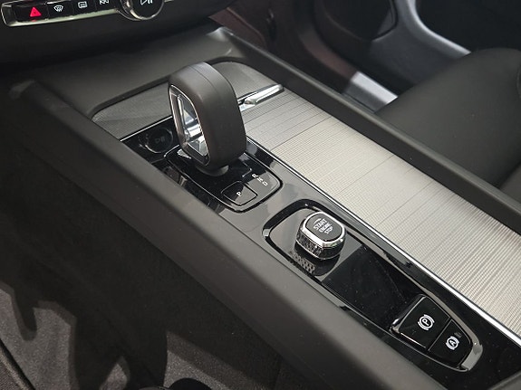 Volvo XC60 22 of 23