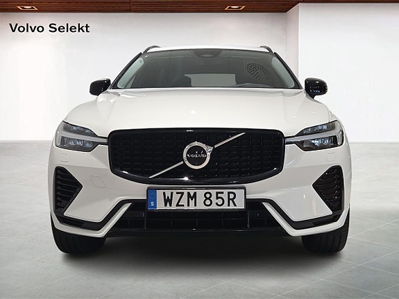 Volvo XC60 8 of 23