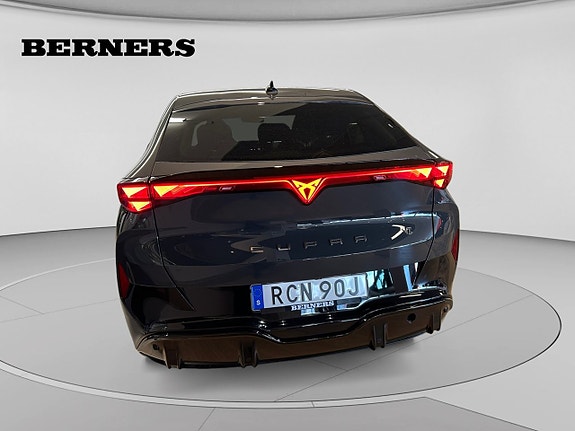 Cupra Tavascan 4 of 5