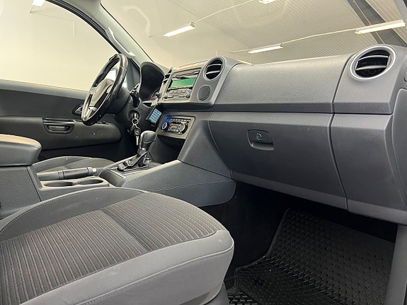 Volkswagen Amarok 21 of 23