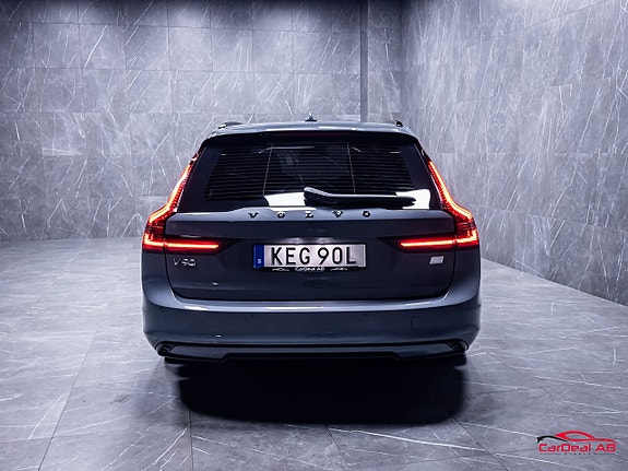 Volvo V90 6 of 26