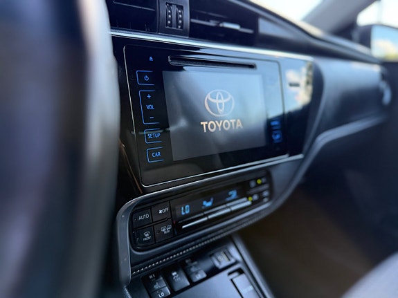 Toyota Auris 20 of 25