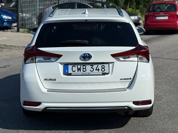 Toyota Auris 9 of 25
