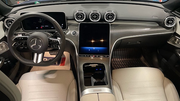 Mercedes-Benz C300 e 3 of 4