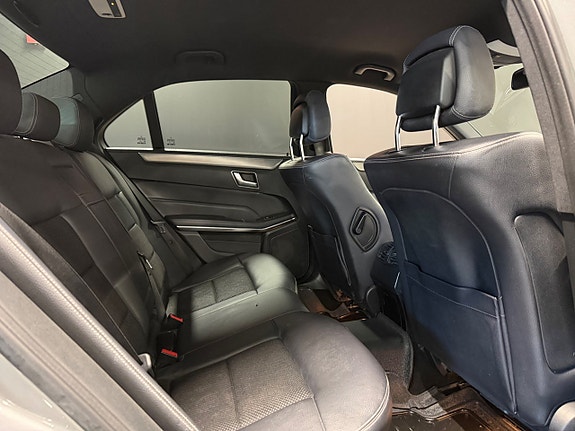 Mercedes-Benz E220 8 of 16