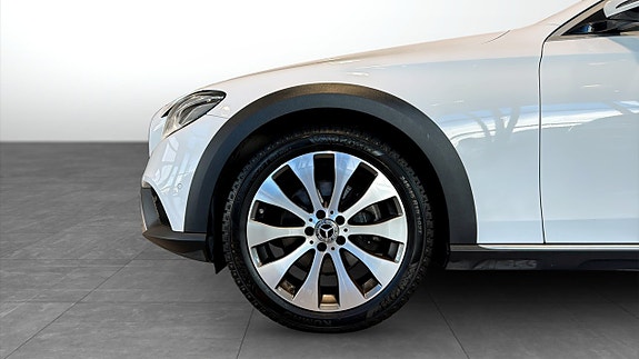 Mercedes-Benz E220 d 9 of 20