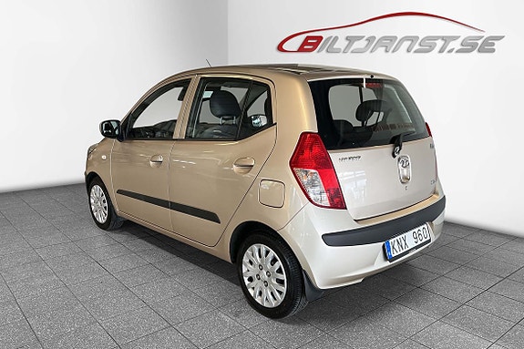 Hyundai i10 3 of 5