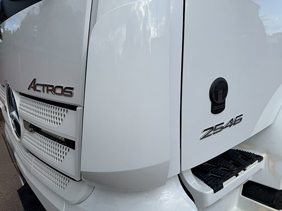 Mercedes-Benz Actros 2545 8 of 30
