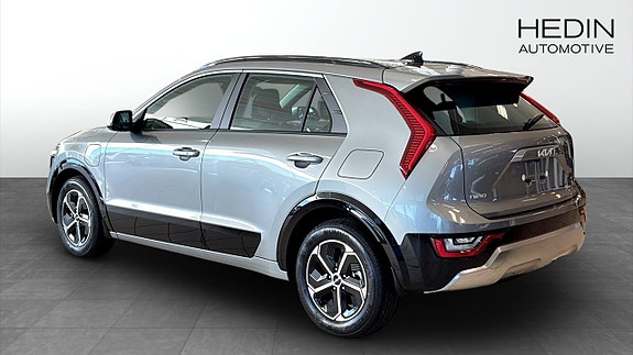 Kia Niro 2 of 12