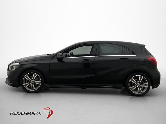 Mercedes-Benz A180 4 of 5