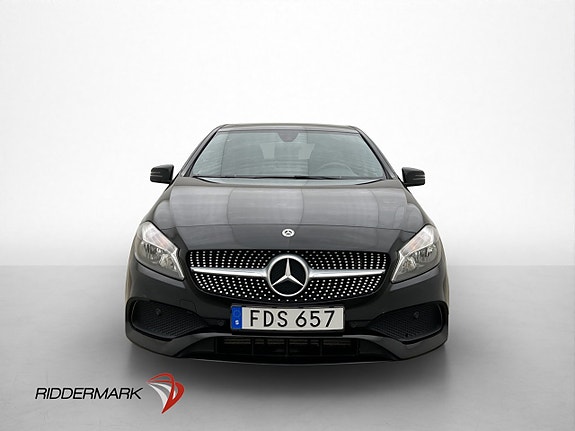 Mercedes-Benz A180 2 of 5