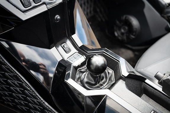 Polaris Slingshot 13 of 18