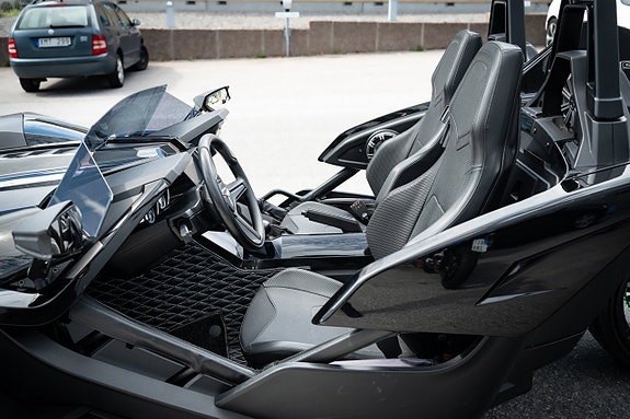 Polaris Slingshot 9 of 18