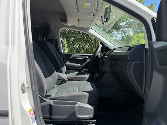 Volkswagen Caddy Maxi 21 of 24