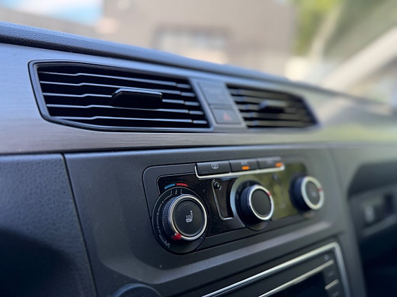 Volkswagen Caddy Maxi 19 of 24