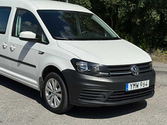 Volkswagen Caddy Maxi 2 of 5