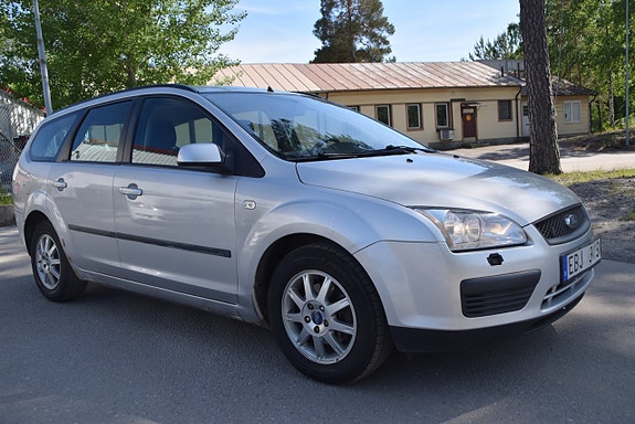 Ford Focus 3 of 5