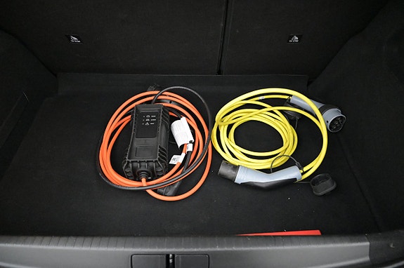 Peugeot e-208 23 of 27