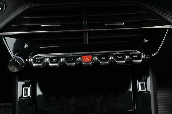 Peugeot e-208 19 of 27
