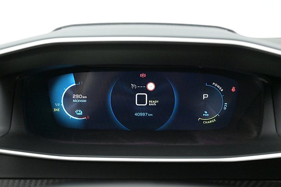 Peugeot e-208 9 of 27