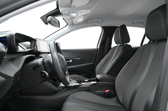 Peugeot e-208 11 of 27