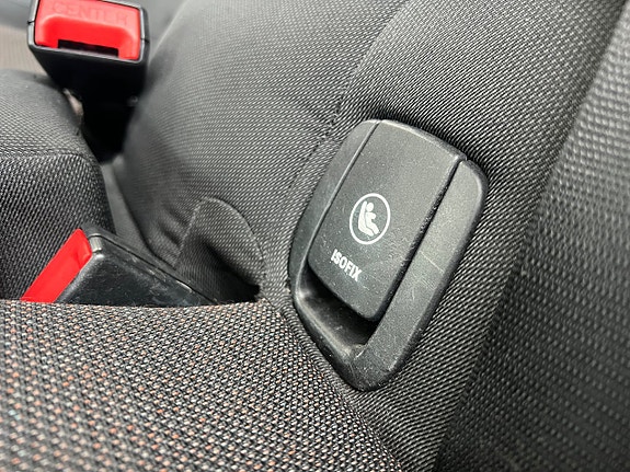 MINI Cooper 11 of 21