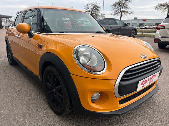 MINI Cooper 3 of 5