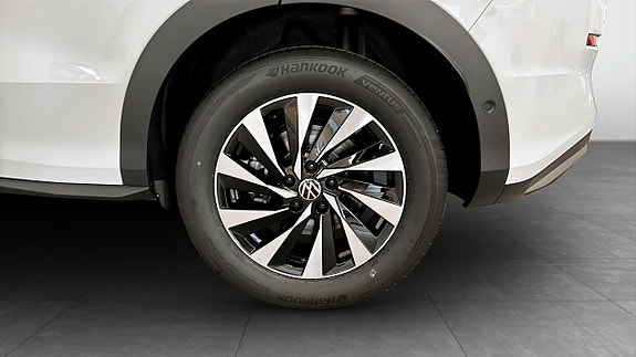 Volkswagen T-Roc 6 of 12