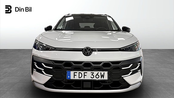 Volkswagen T-Roc 4 of 5