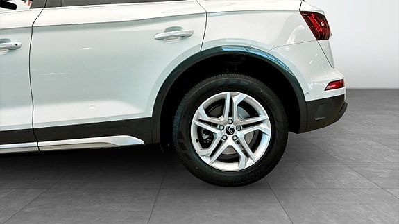 Audi Q5 6 of 12